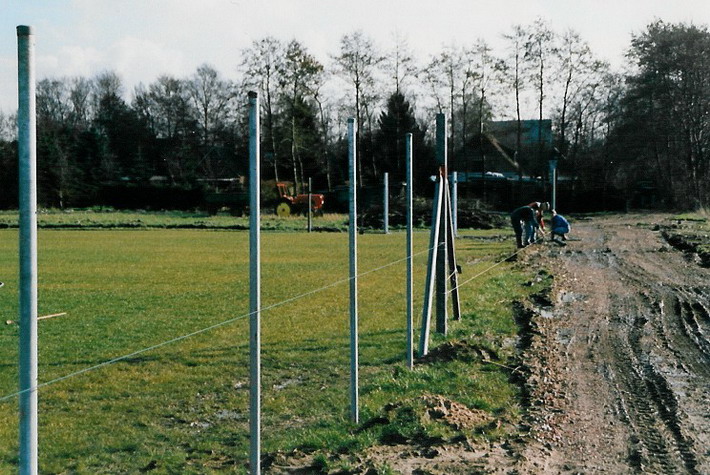 2000_sportplatz_bau_15.jpg